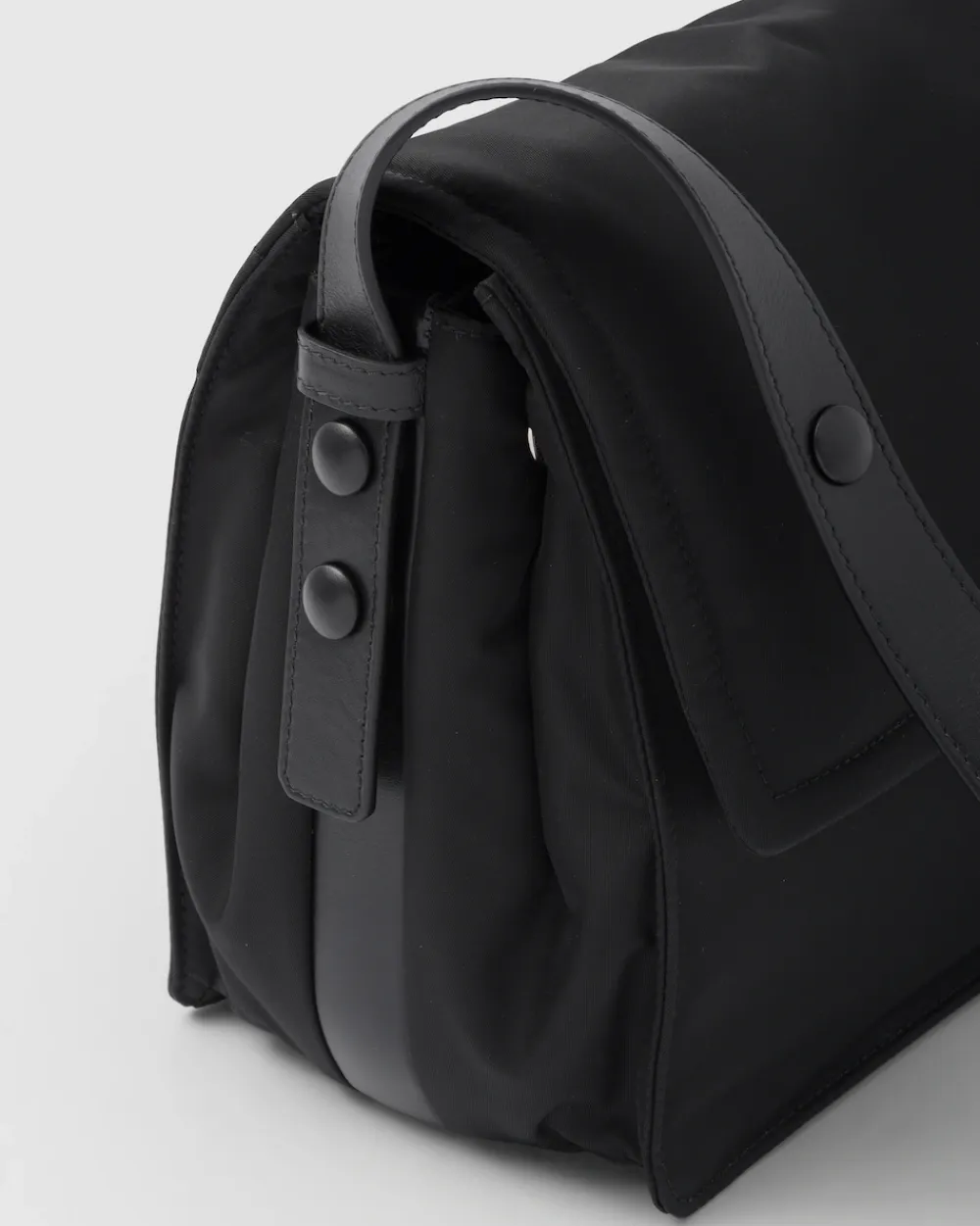 Mujer Prada COLECCIÓN FEMENINA|BOLSOS DE HOMBRO^Bandolera Mediana De Re-nylon Acolchado