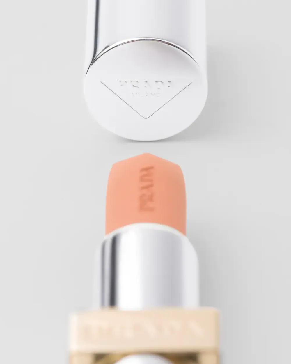 Prada LABIOS^Barra De Labios Monochrome Hyper Matte - B11 - Alabaster