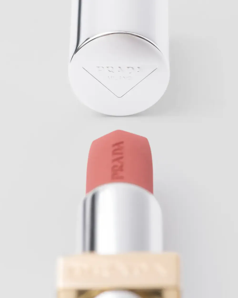 Prada LABIOS^Barra De Labios Monochrome Hyper Matte - B02 - Quartz