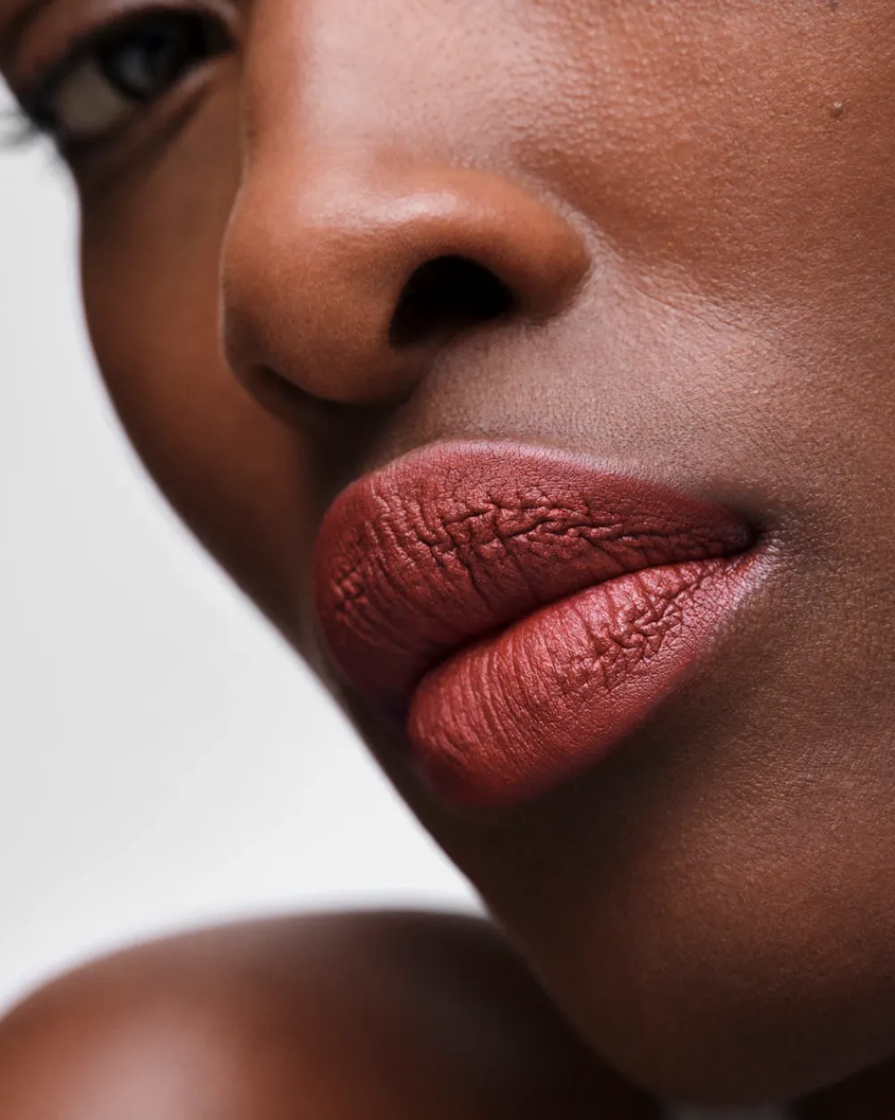 Prada LABIOS^Barra De Labios Monochrome Hyper Matte - B02 - Quartz