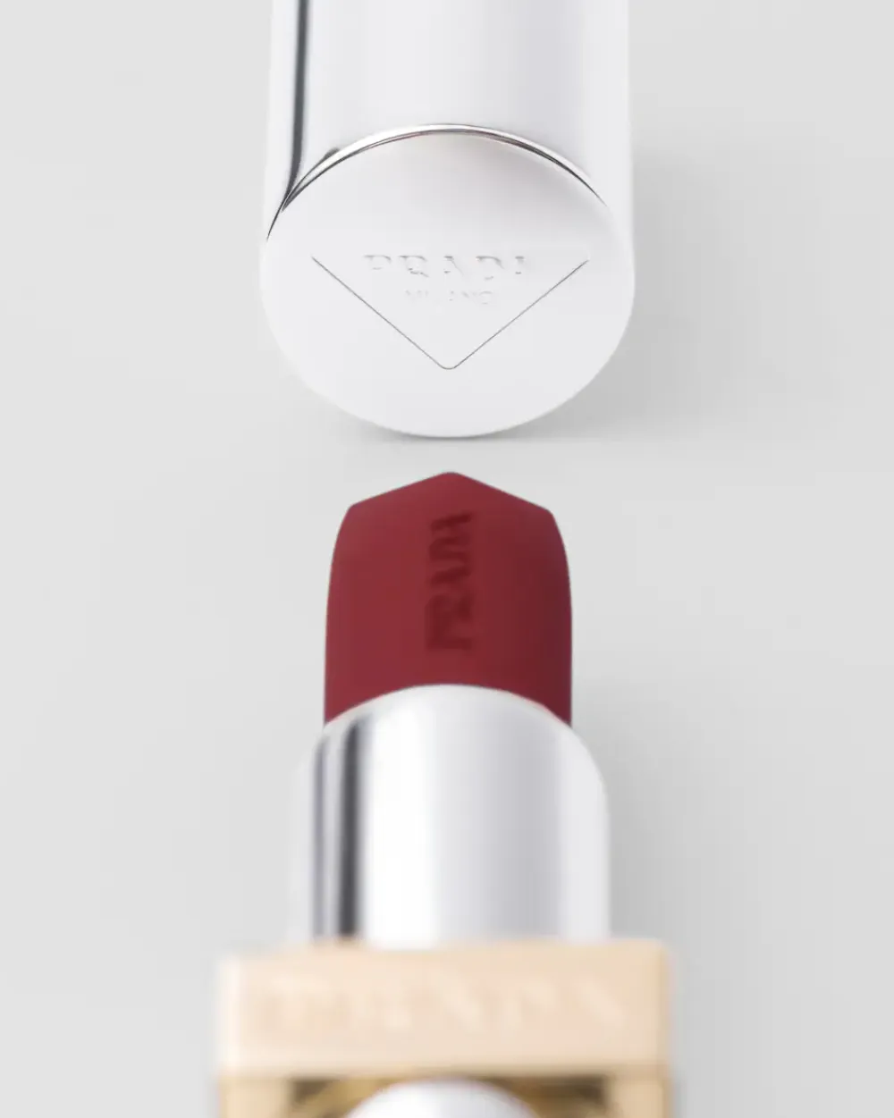 Prada LABIOS^Barra De Labios Monochrome Hyper Matte - B15 - Uniform