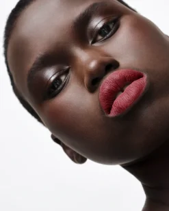 Prada LABIOS^Barra De Labios Monochrome Hyper Matte - B15 - Uniform