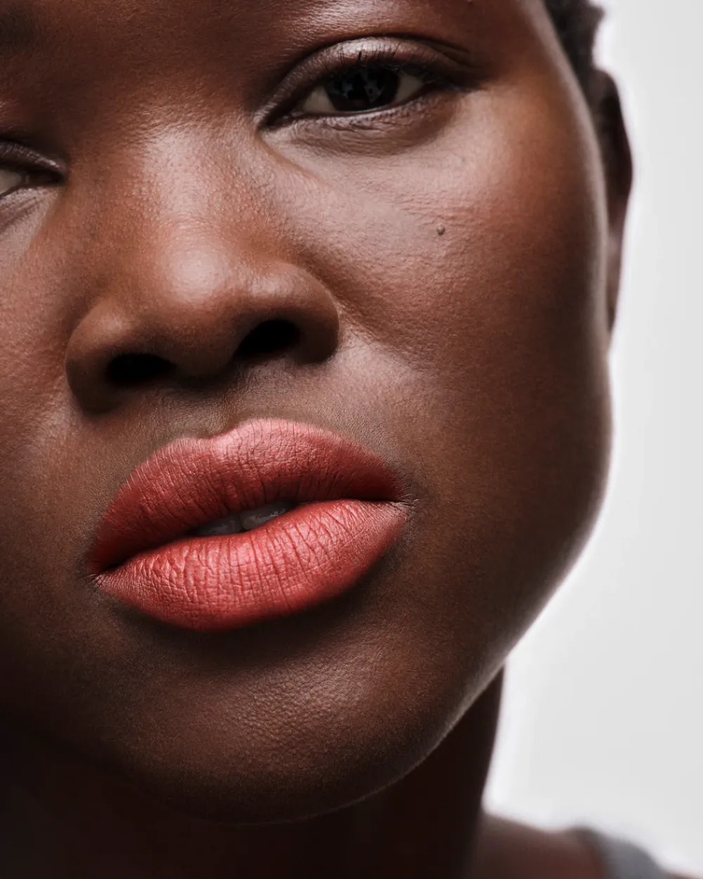 Prada LABIOS^Barra De Labios Monochrome Soft Matte - B103 - Auburn