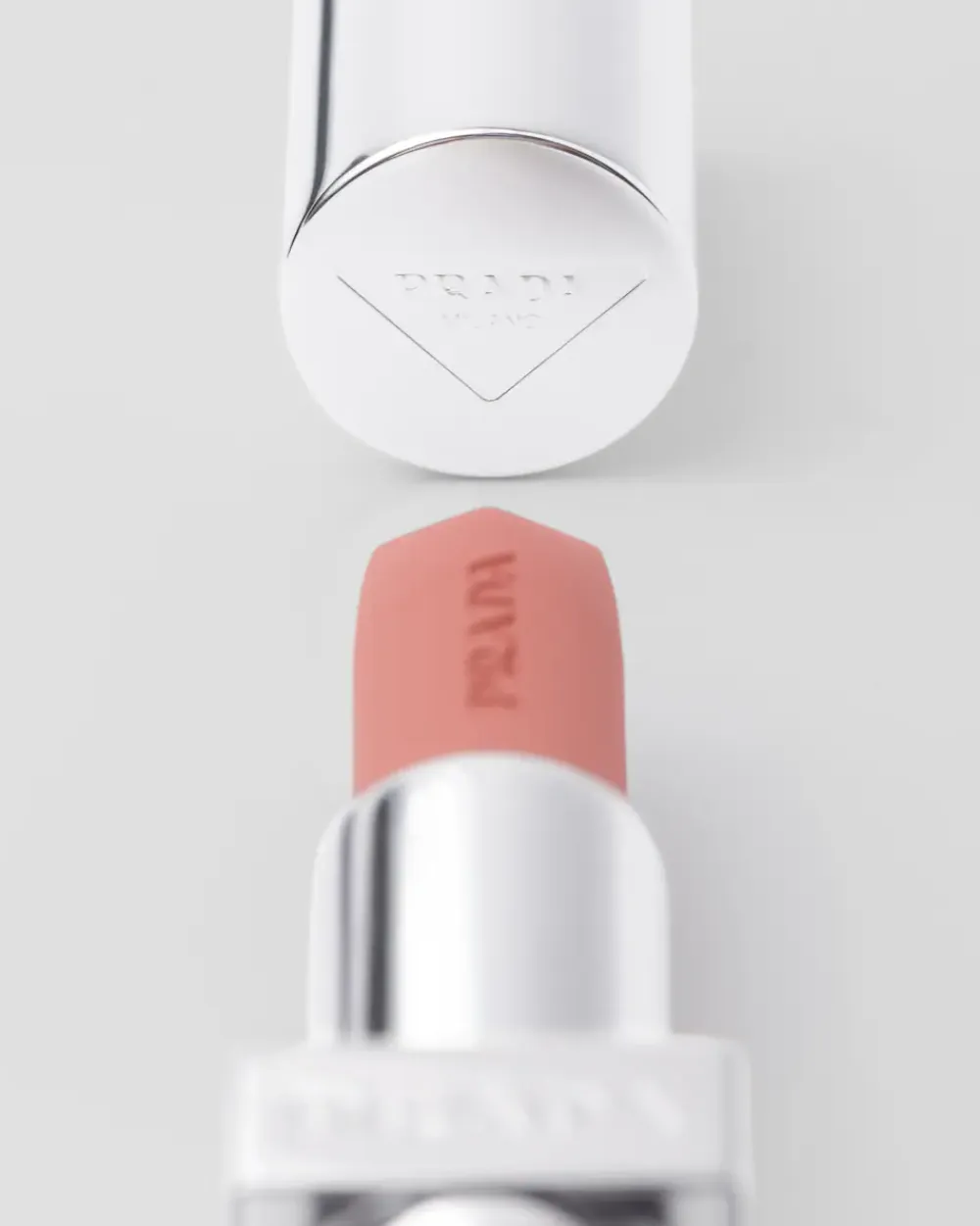 Prada LABIOS^Barra De Labios Monochrome Soft Matte - B101 - Tiepolo