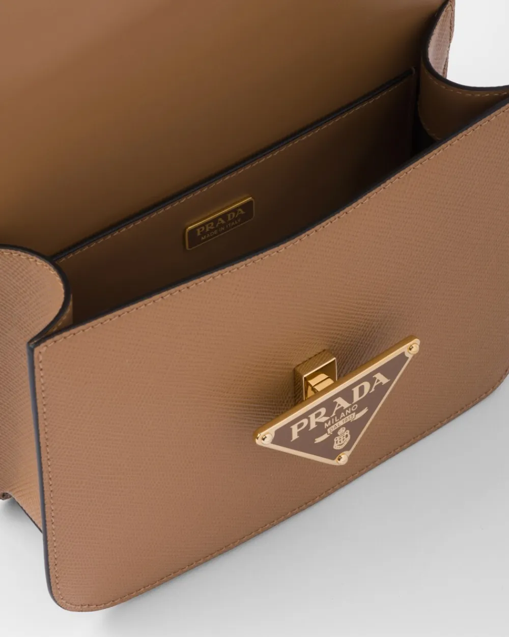 Mujer Prada BOLSOS DE HOMBRO|BOLSOS DE HOMBRO^Bolso Bandolera De Piel Saffiano
