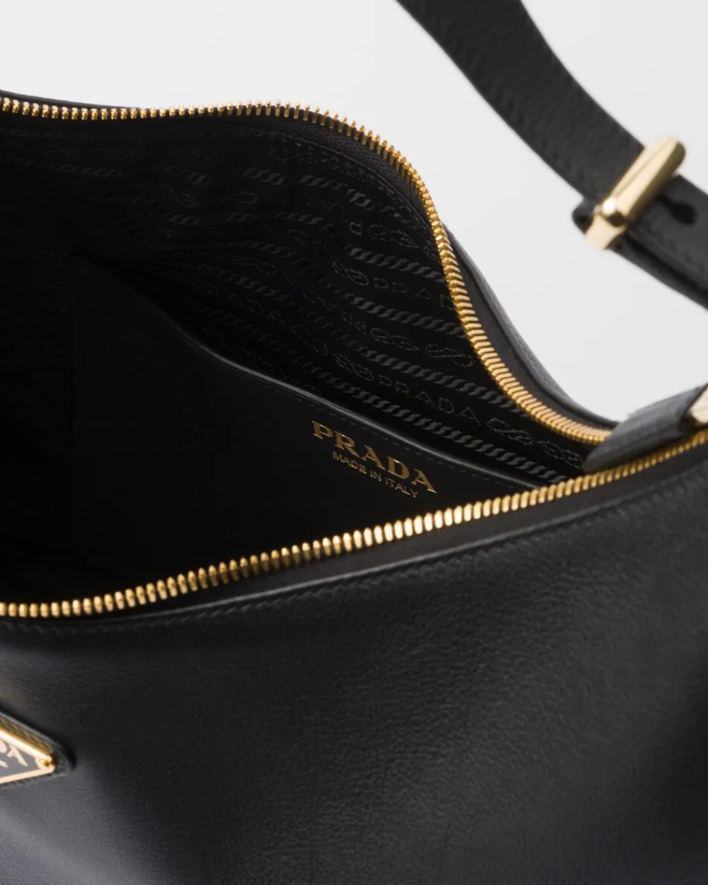 Mujer Prada PRADA ARQUE’|BOLSOS DE HOMBRO^Bolso Bandolera Grande De Piel