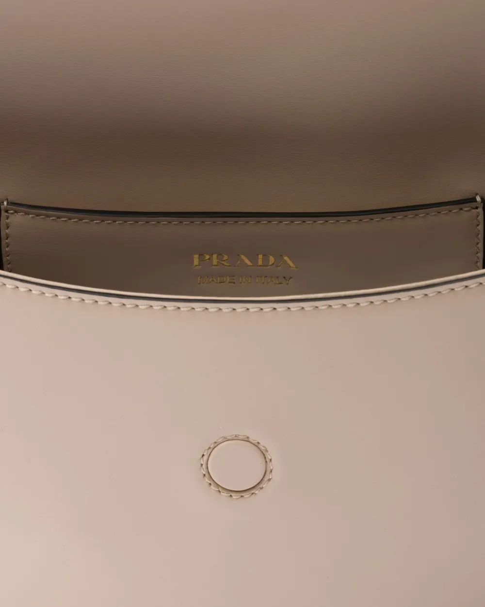 Mujer Prada PRADA ARQUE’|BOLSOS DE HOMBRO^Bolso Bandolera Arqué De Piel Con Solapa