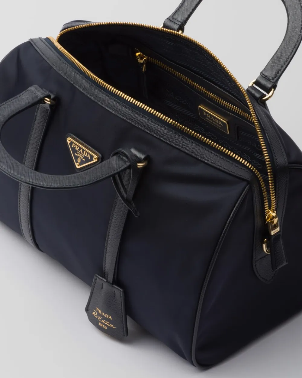 Mujer Prada COLECCIÓN FEMENINA|BOLSOS CON ASA SUPERIOR^Bolso Con Asa Re-edition 1978 Mediano De Re-nylon Y Piel Saffiano