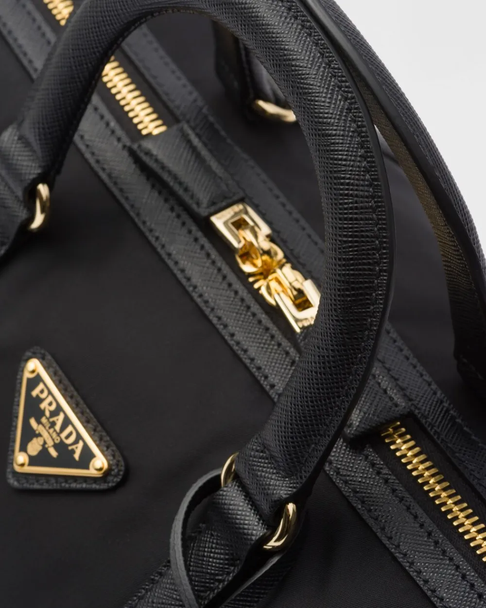 Mujer Prada BOLSOS CON ASA SUPERIOR|BOLSOS CON ASA SUPERIOR^Bolso Con Asa Re-edition 1978 Mediano De Re-nylon Y Piel Saffiano