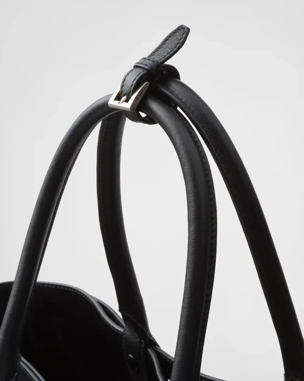 Hombre Prada BOLSOS GRANDES^Bolso De Piel Buckle Con Cinturón Doble