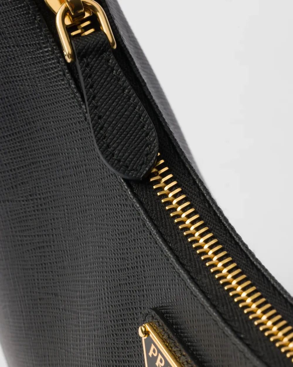 Mujer Prada PRADA RE-EDITION|BOLSOS DE HOMBRO^Bolso De Piel Saffiano Re-edition 2005