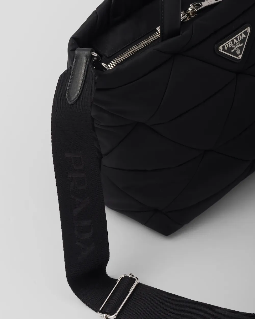 Mujer Prada COLECCIÓN FEMENINA|BOLSOS GRANDES^Bolso De Re-nylon Acolchado