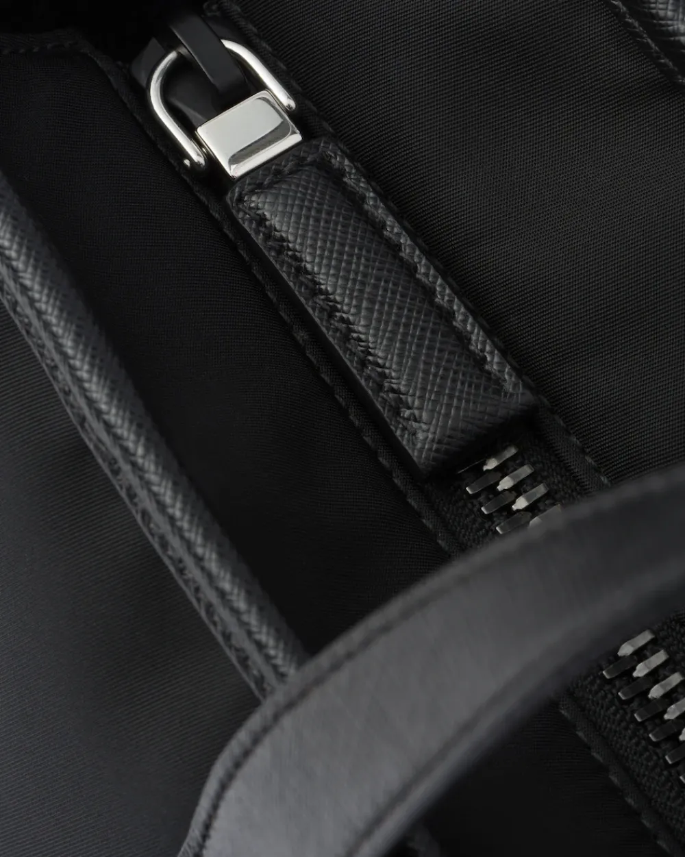 Hombre Prada BOLSOS GRANDES^Bolso De Re-nylon Y Piel Saffiano