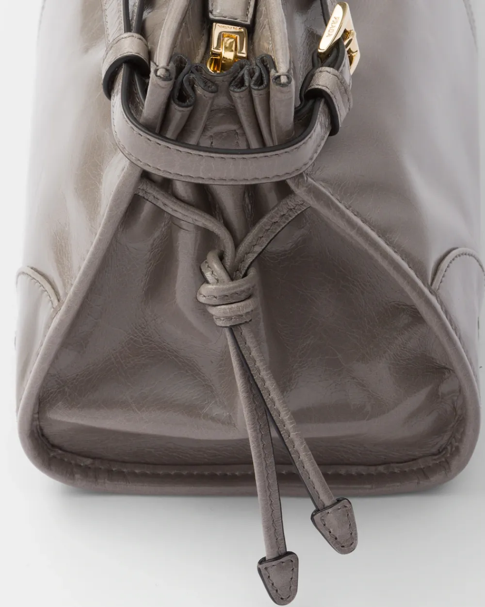 Mujer Prada BOLSOS CON ASA SUPERIOR|BOLSOS CON ASA SUPERIOR^Bolso Mediano De Piel