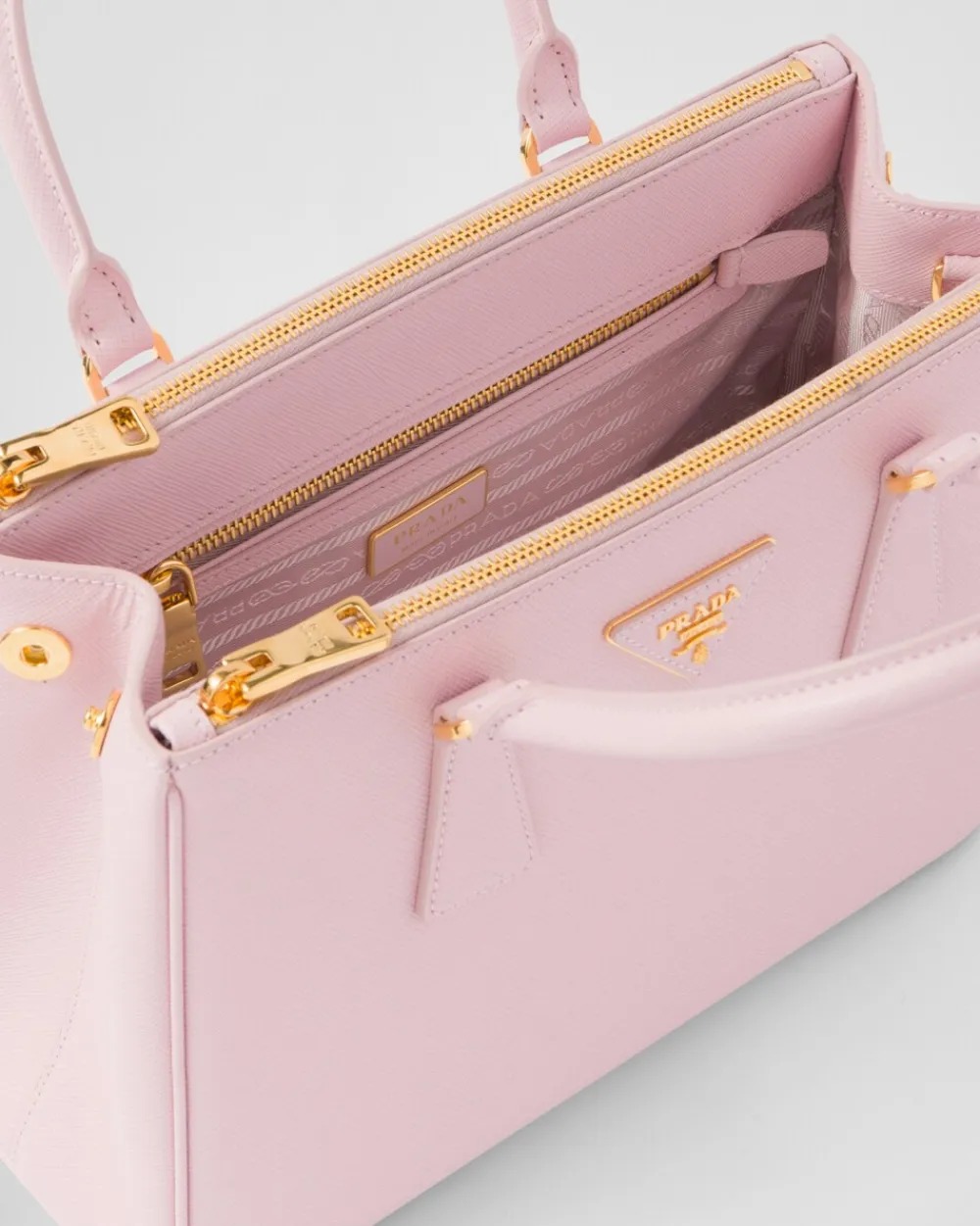 Mujer Prada BOLSOS CON ASA SUPERIOR|BOLSOS CON ASA SUPERIOR^Bolso Mediano Galleria De Piel Saffiano