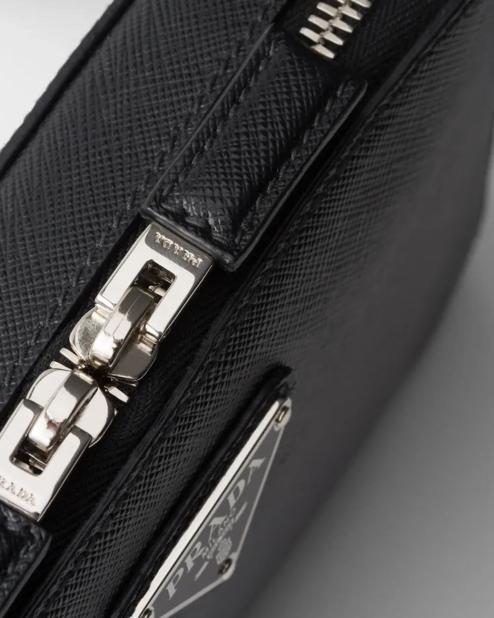 Hombre Prada BOLSOS MENSAJEROS^Bolso Brique De Piel Saffiano