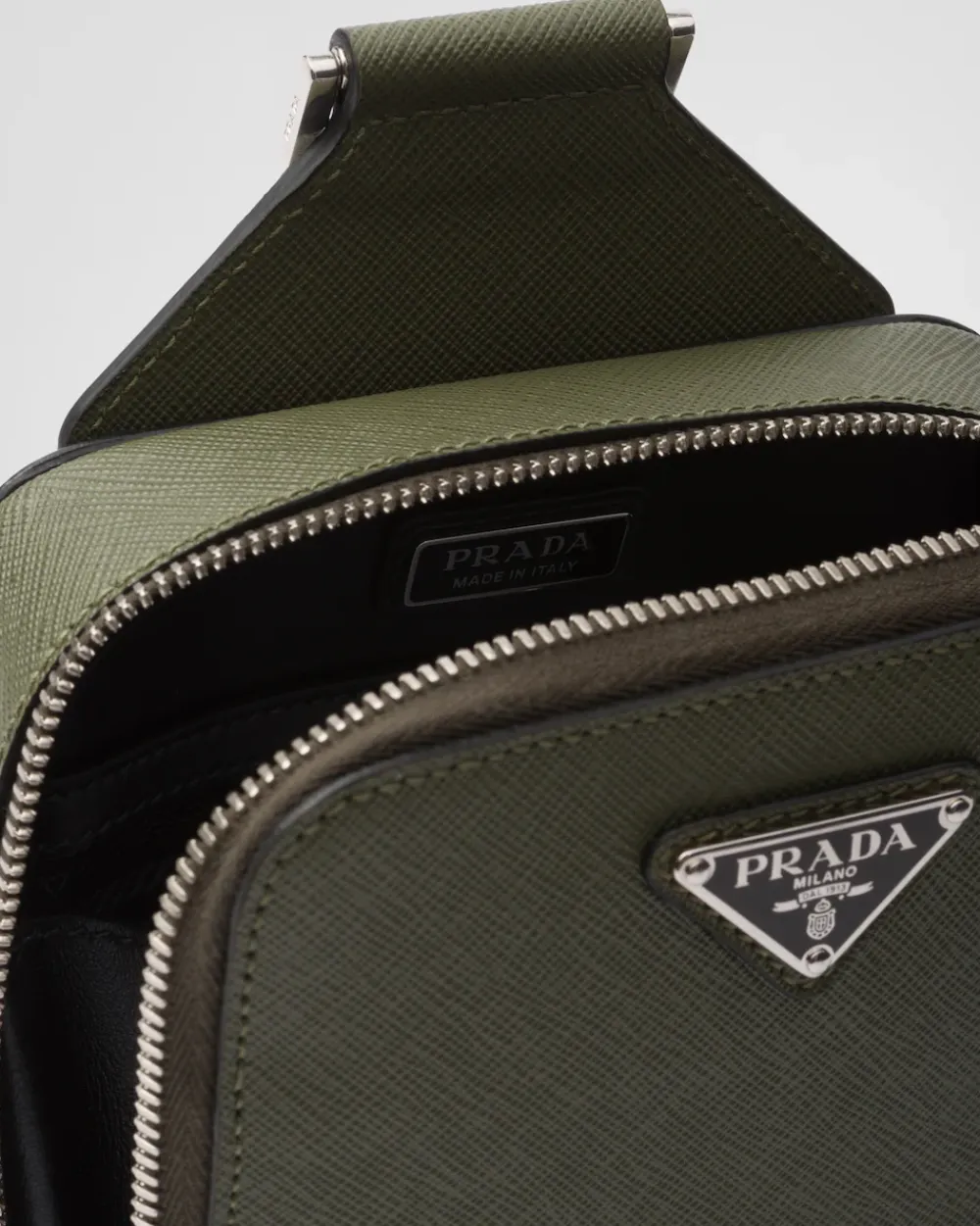 Hombre Prada MOCHILAS Y RIÑONERAS^Bolso Brique De Piel Saffiano
