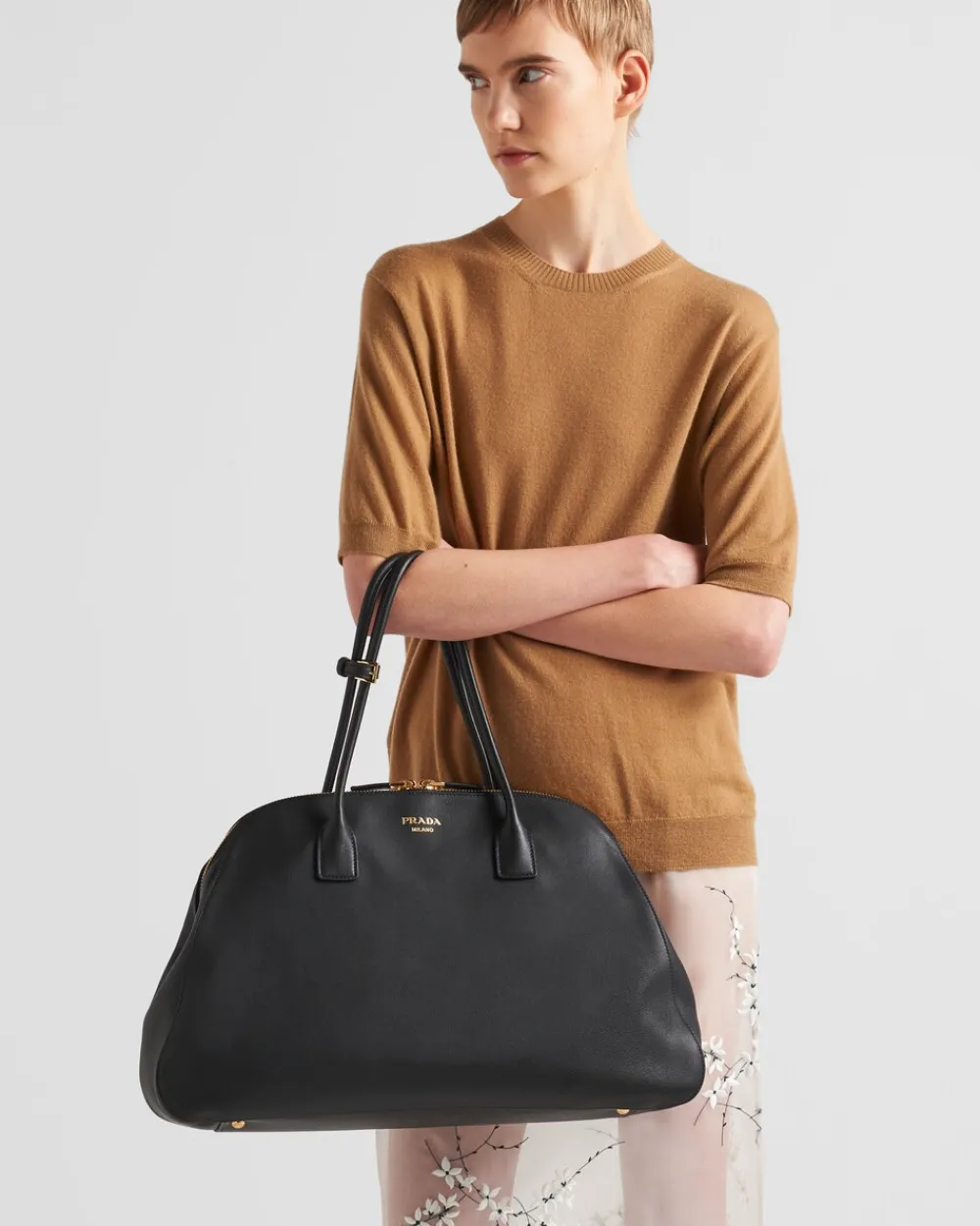 Mujer Prada BOLSOS GRANDES|BOLSOS GRANDES^Bolso Tote Grande De Piel Con Cierre De Cremallera
