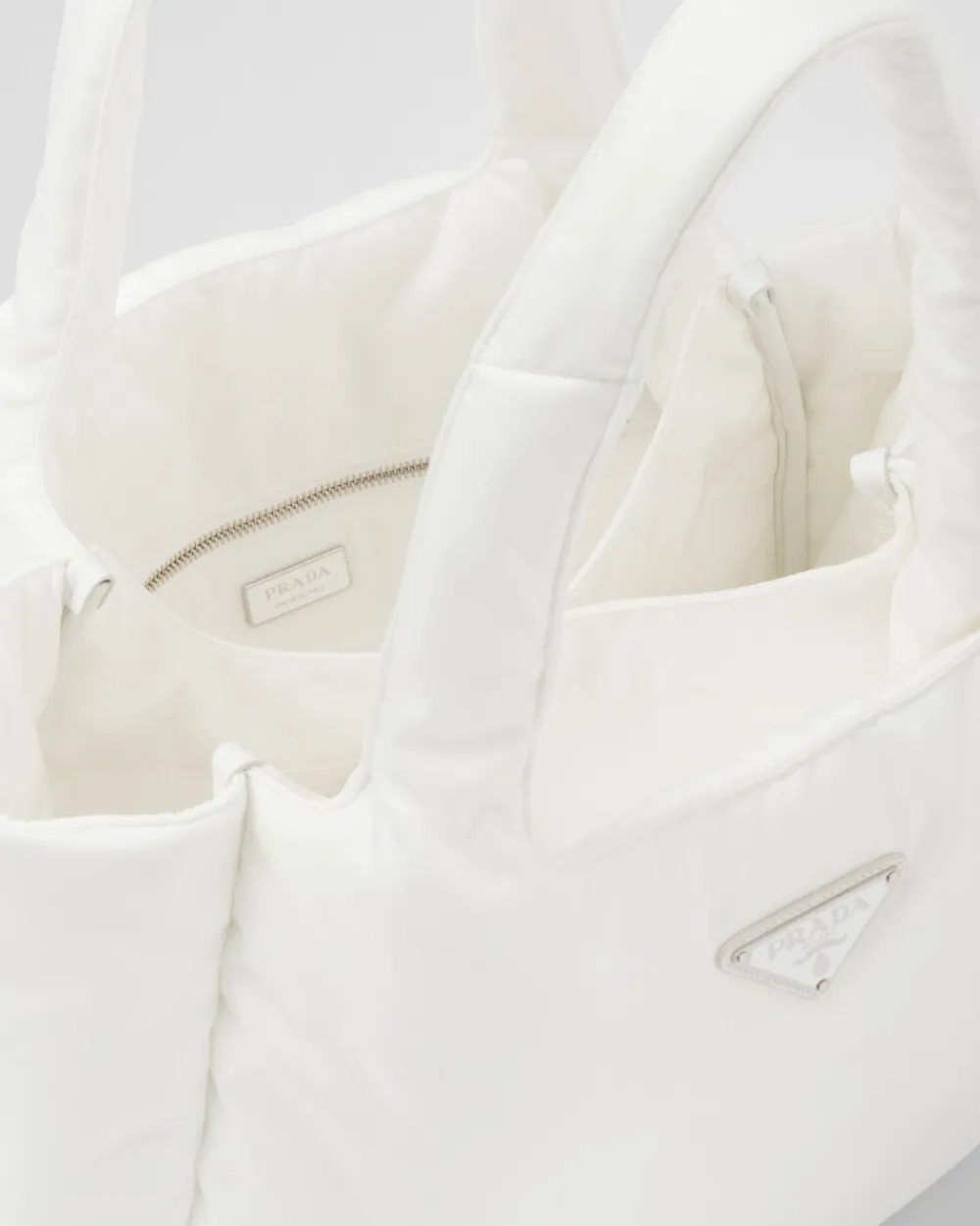 Prada COLECCIÓN FEMENINA^Bolso Tote Grande De Re-nylon Acolchado