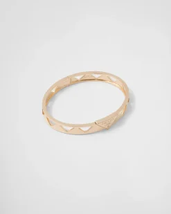 Mujer Prada COLECCIÓN DE JOYERÍA ELEGANTE^Brazalete Con Detalle Calado Eternal Gold De Oro Amarillo