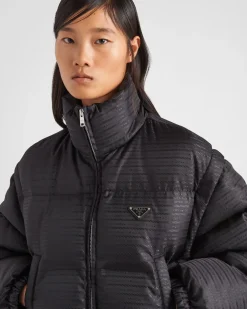 Mujer Prada COLECCIÓN FEMENINA|ROPA DE ABRIGO^Chaqueta Corta Con Capucha De Plumón Y Re-nylon