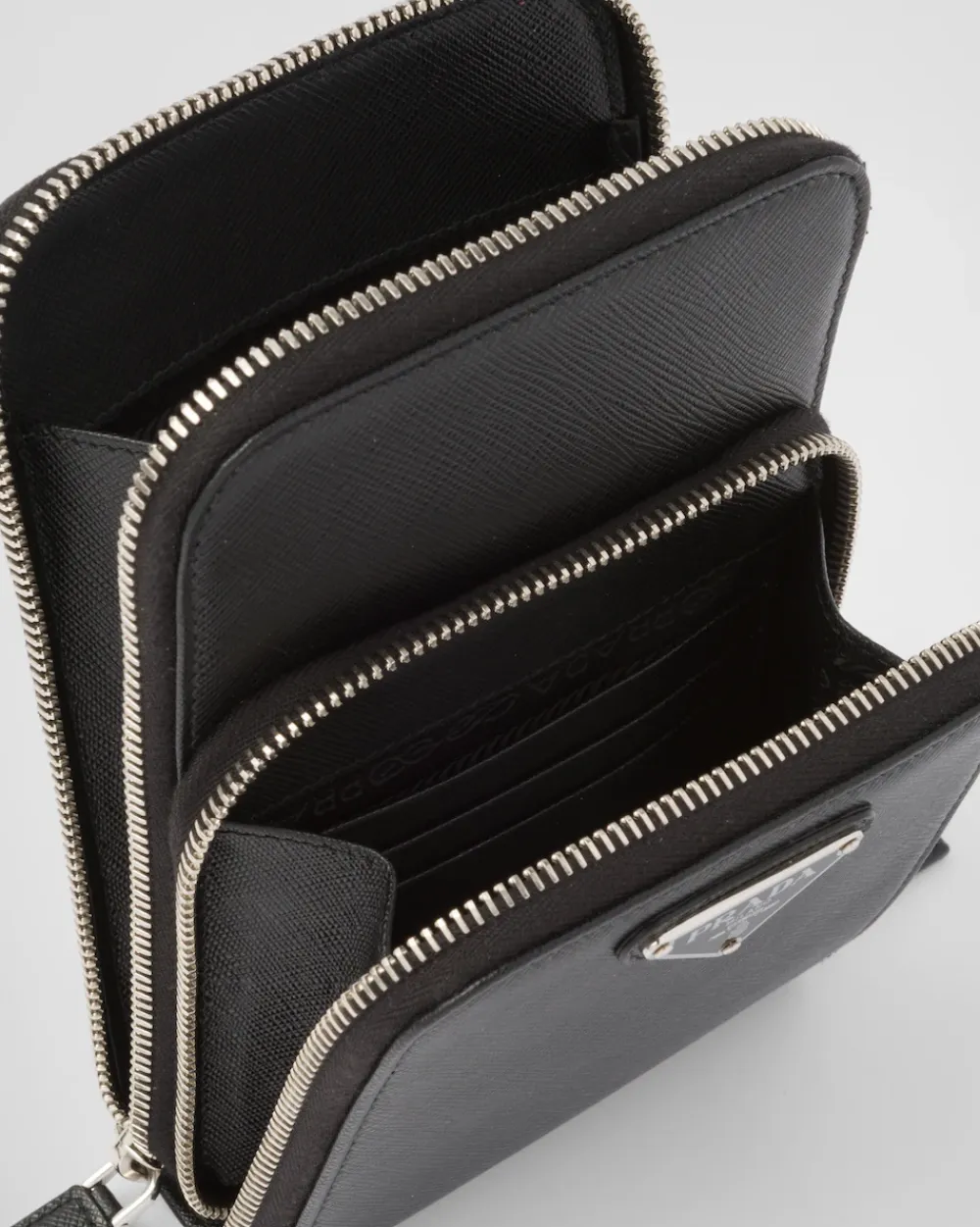 Hombre Prada ACCESORIOS TECNOLÓGICOS Y LLAVEROS^Funda Para Smartphone De Piel Saffiano