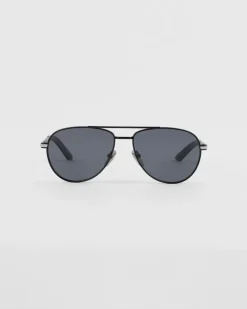 Hombre Prada GAFAS DE SOL^Gafas De Sol Con Una Icónica Placa De Metal