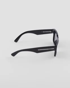 Hombre Prada GAFAS DE SOL^Gafas De Sol Con Una Icónica Placa De Metal