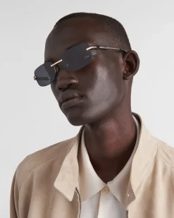 Hombre Prada GAFAS DE SOL^Gafas De Sol Con Una Icónica Placa De Metal