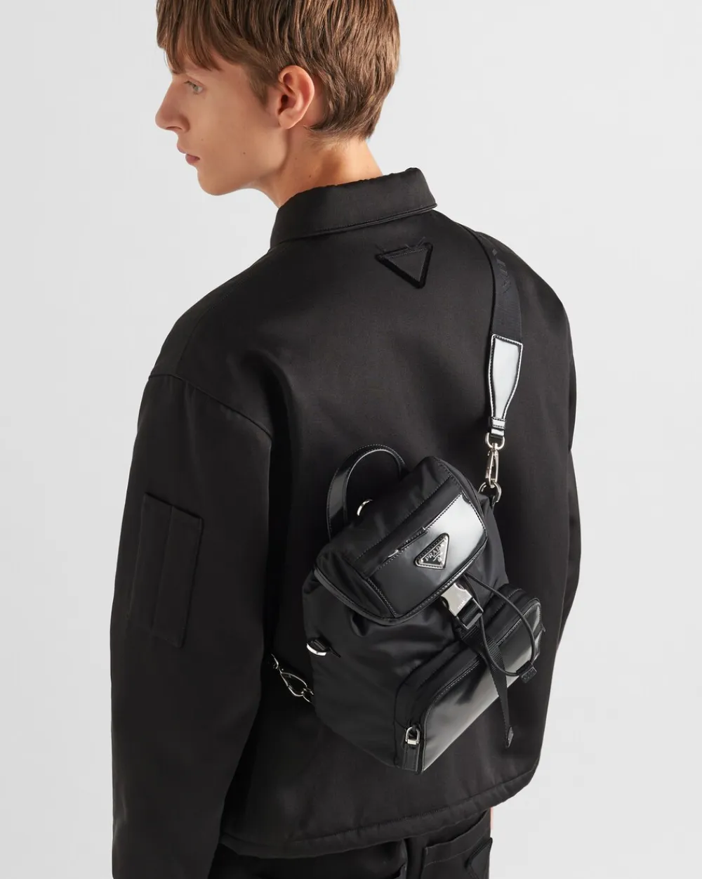 Hombre Prada MOCHILAS Y RIÑONERAS^Mochila De Re-nylon Y Piel Cepillada