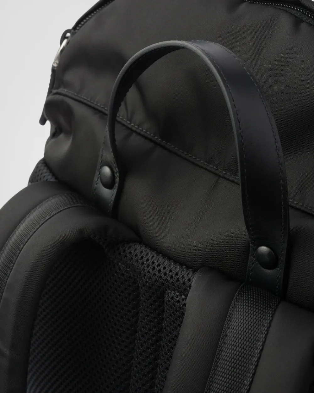 Mujer/Hombre Prada COLECCIÓN MASCULINA|MOCHILAS Y RIÑONERAS^Mochila De Re-nylon Y Piel Saffiano