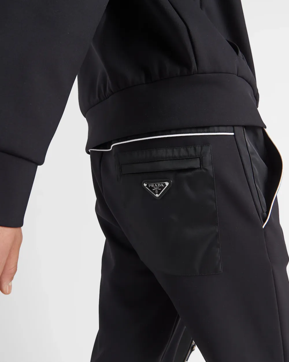 Hombre Prada ROPA DEPORTIVA Y SUDADERAS^Pantalones De Deporte, Detalles De Re-nylon