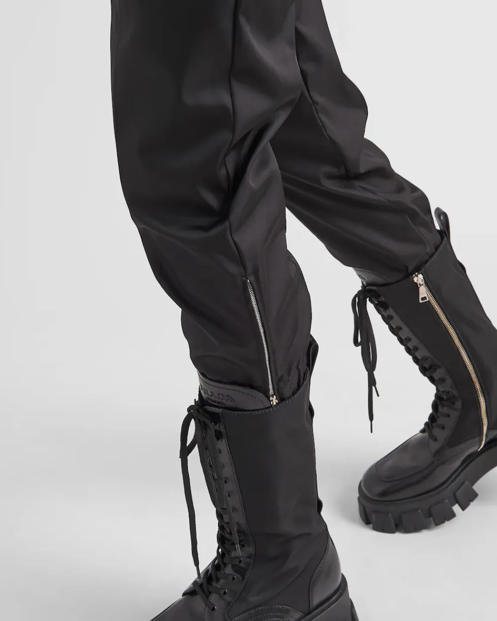 Mujer Prada COLECCIÓN FEMENINA|PANTALONES LARGOS Y CORTOS^Pantalones De Gabardina De Re-nylon