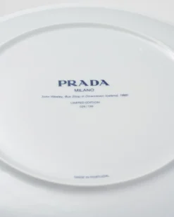 Prada VELAS AROMÁTICAS Y OBJETOS DECORATIVOS^Plato De Porcelana Coleccionable - Bus Stop In Downtown Iceland