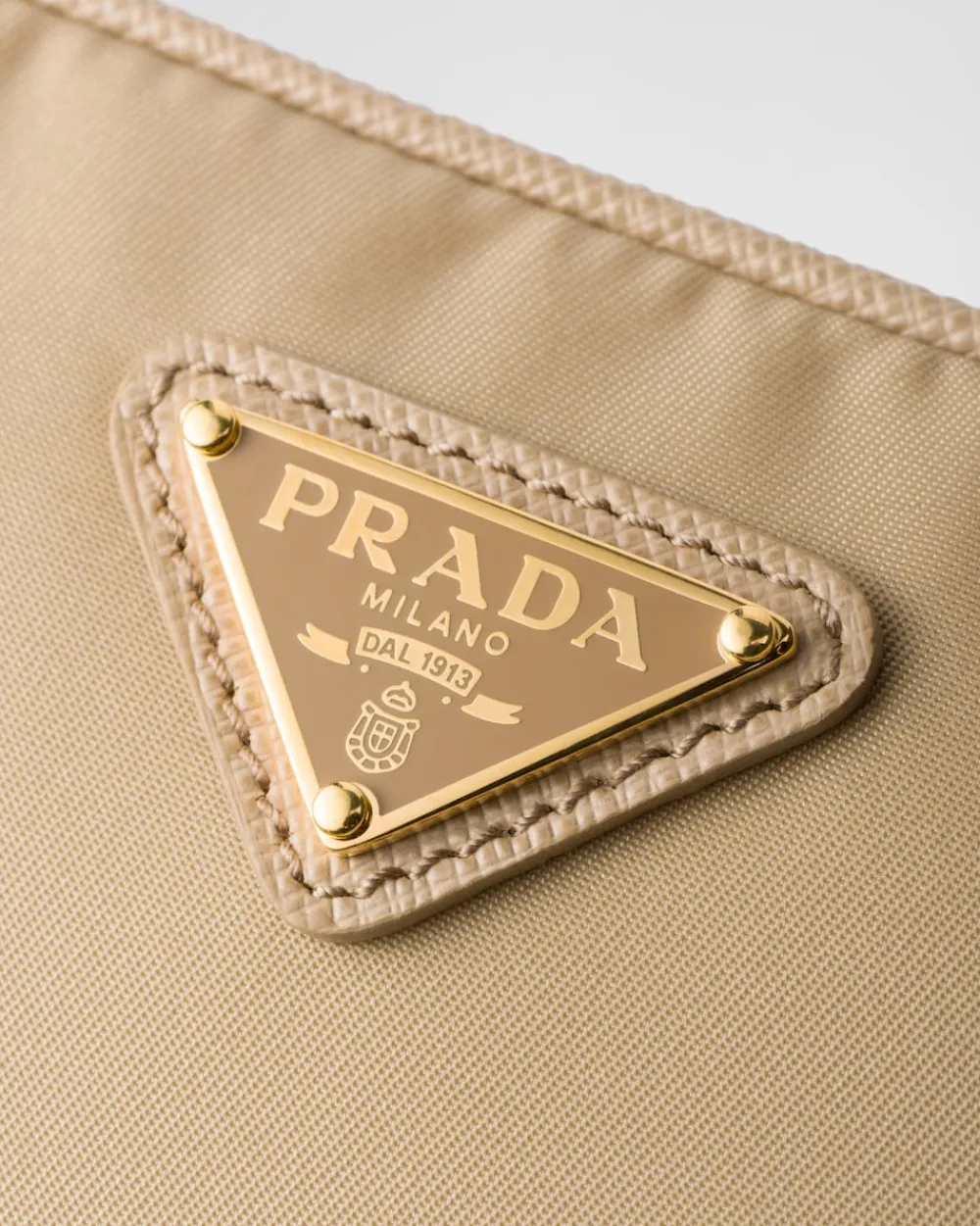 Mujer Prada COLECCIÓN FEMENINA|BOLSAS Y ACCESORIOS DE VIAJE^Pouch De Re-nylon Y Piel Saffiano Re-edition 1978