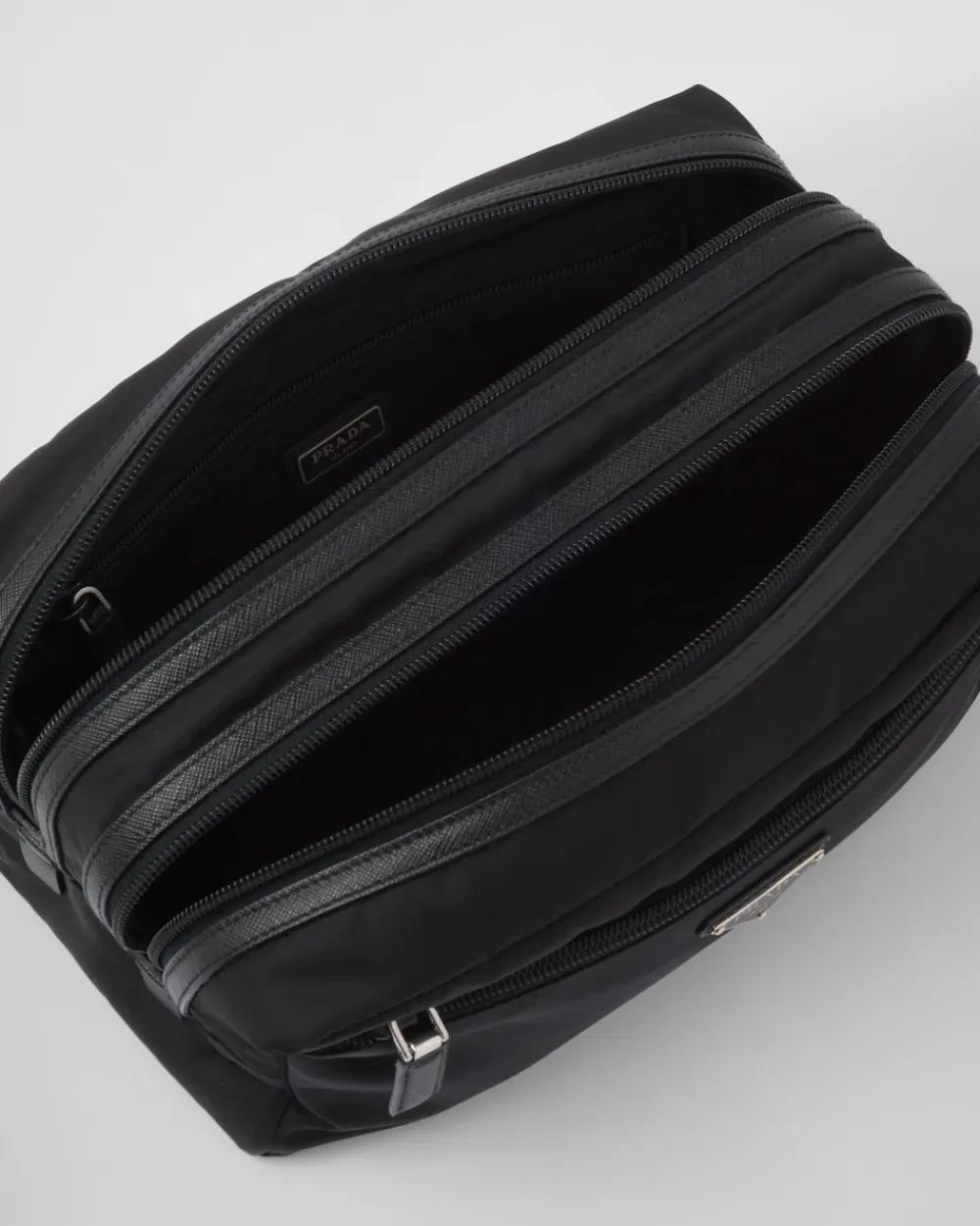 Mujer/Hombre Prada BOLSAS Y ACCESORIOS DE VIAJE|BOLSAS Y ACCESORIOS DE VIAJE^Pouch De Viaje De Re-nylon Y Piel Saffiano