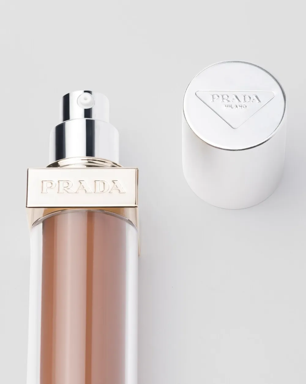 Prada ROSTRO^ Reveal Skin Optimizing Foundation - Dc70 - Dark Cool