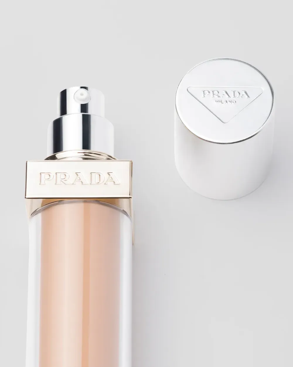 Prada ROSTRO^ Reveal Skin Optimizing Foundation - Mn40 - Medium Neutral
