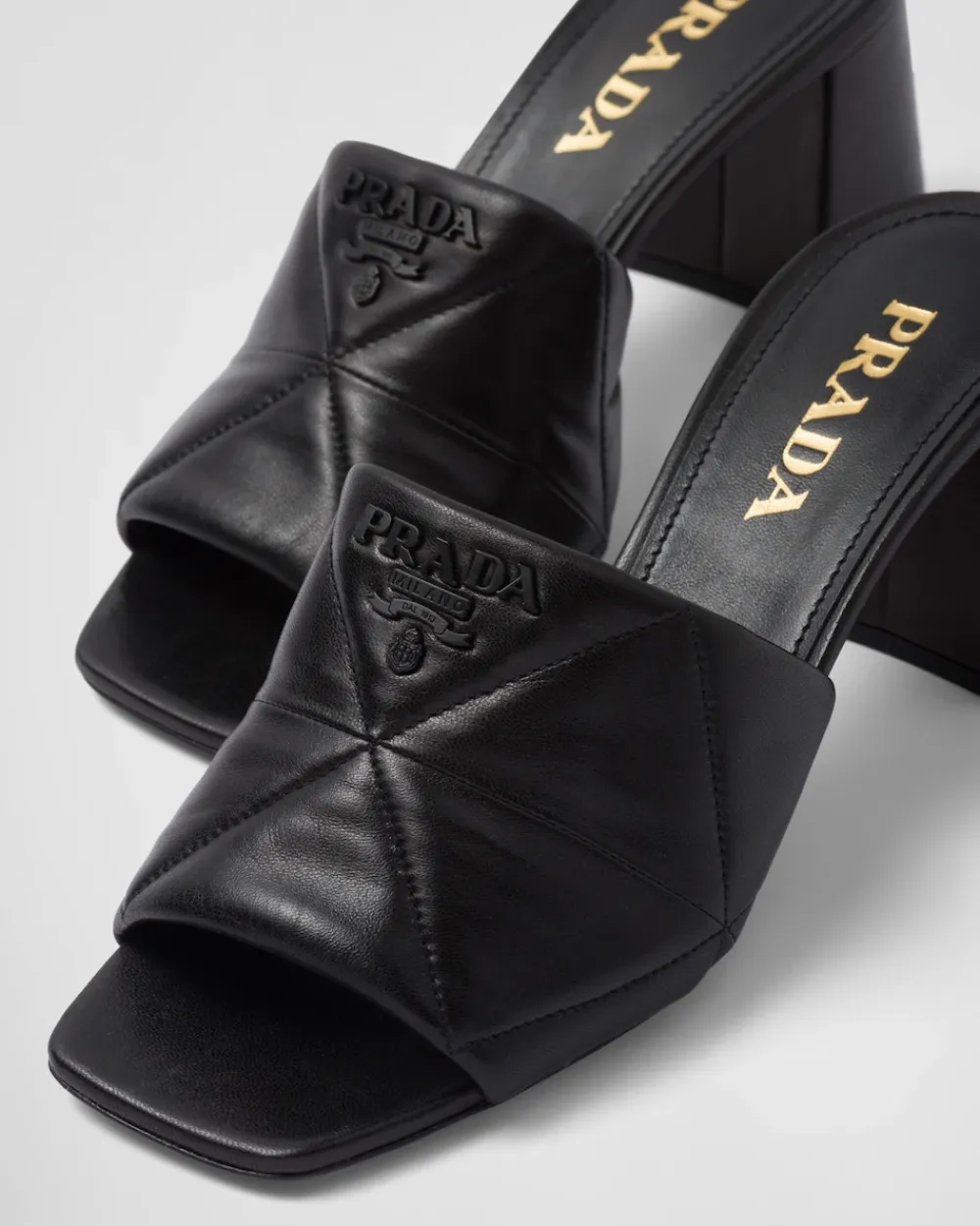 Mujer Prada PANTUFLAS Y CHINELAS^Sandalias En Napa Acolchada Con Tacón