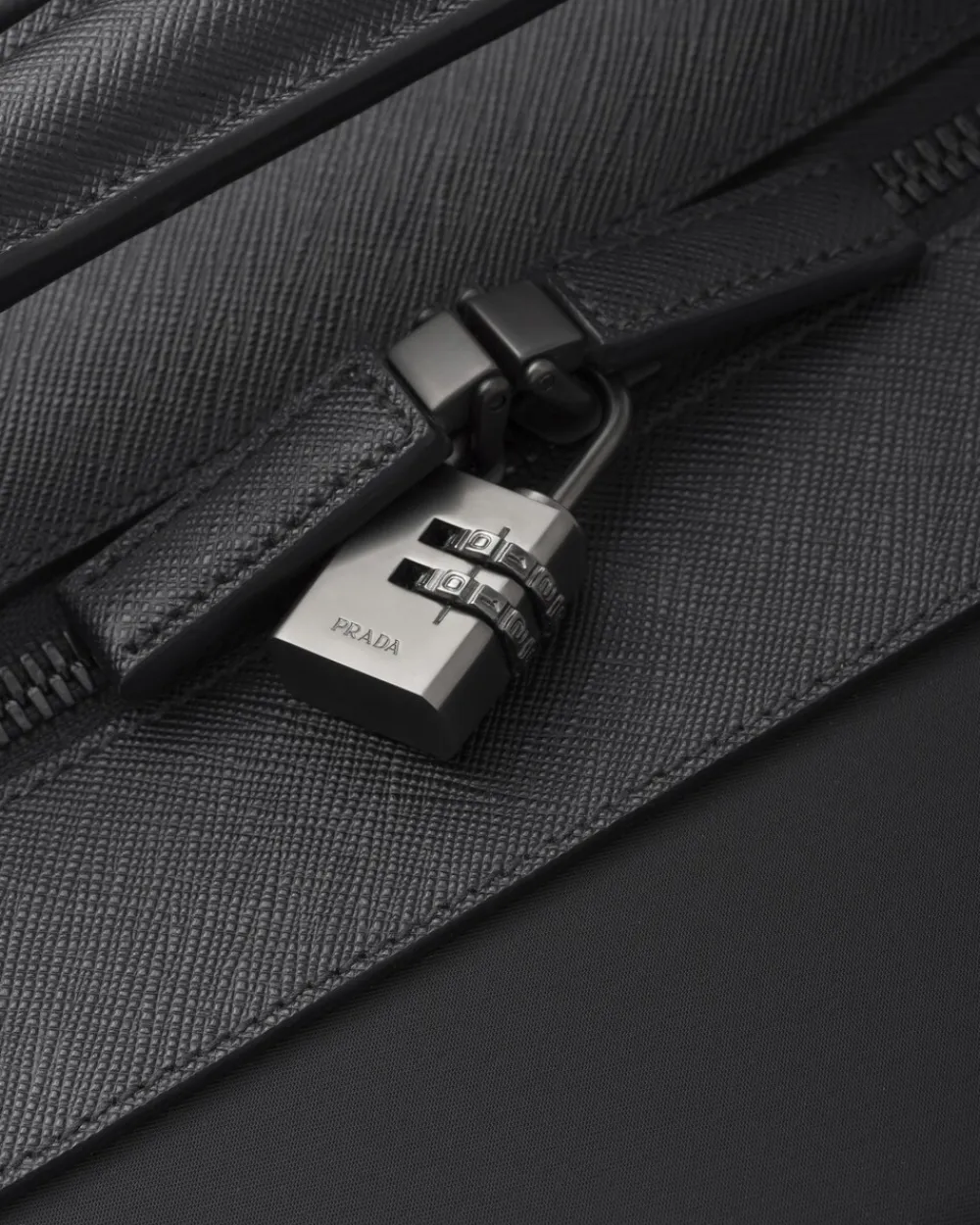 Prada COLECCIÓN MASCULINA^Trolley De Re-nylon Y Piel Saffiano