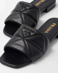 Mujer Prada PANTUFLAS Y CHINELAS^Zuecos En Napa Acolchada